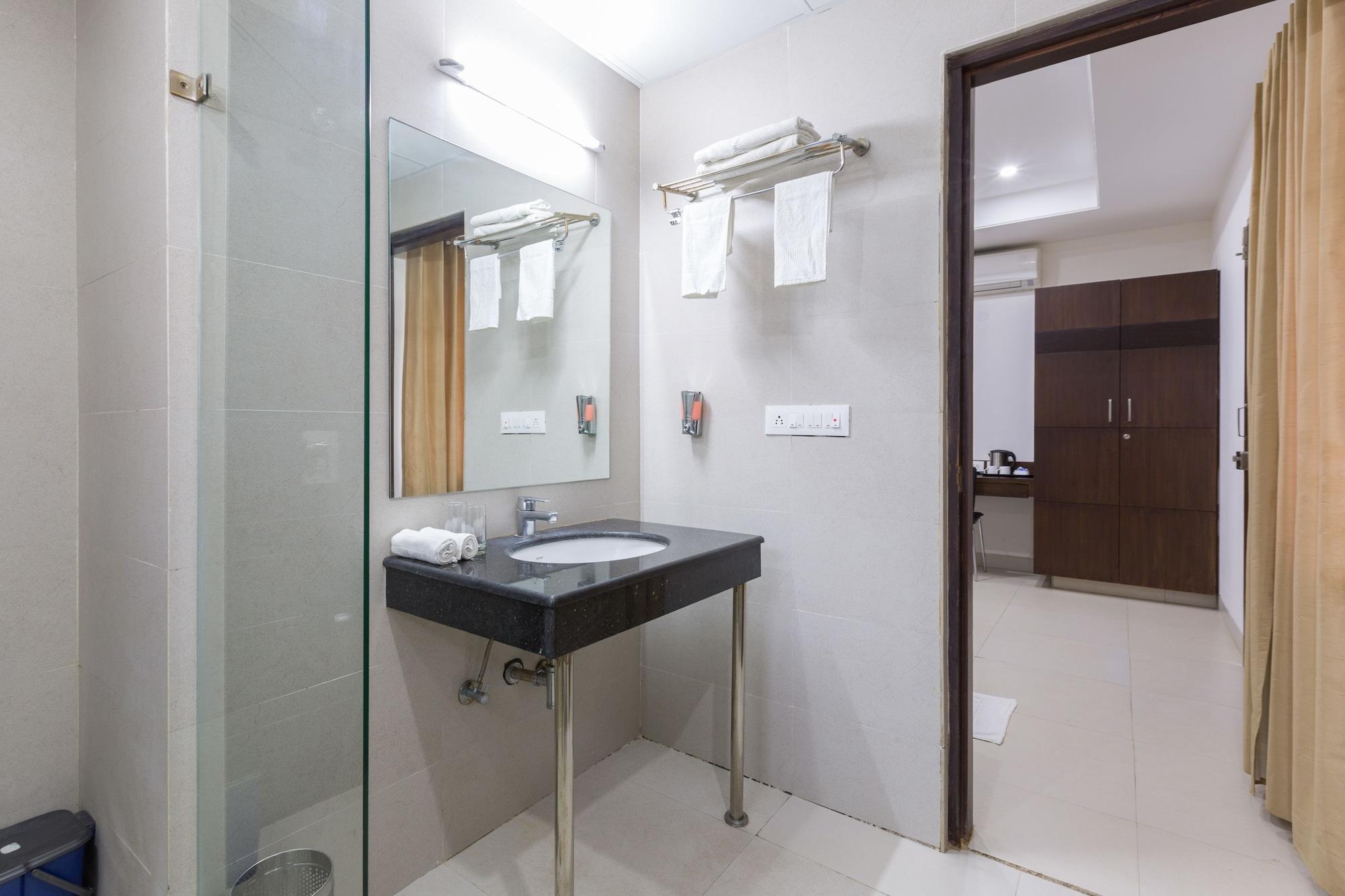 Sanctum Suites Bel Road Bangalore Exterior foto
